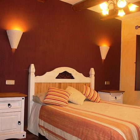 Villa La Hijuela à Navafría Extérieur photo