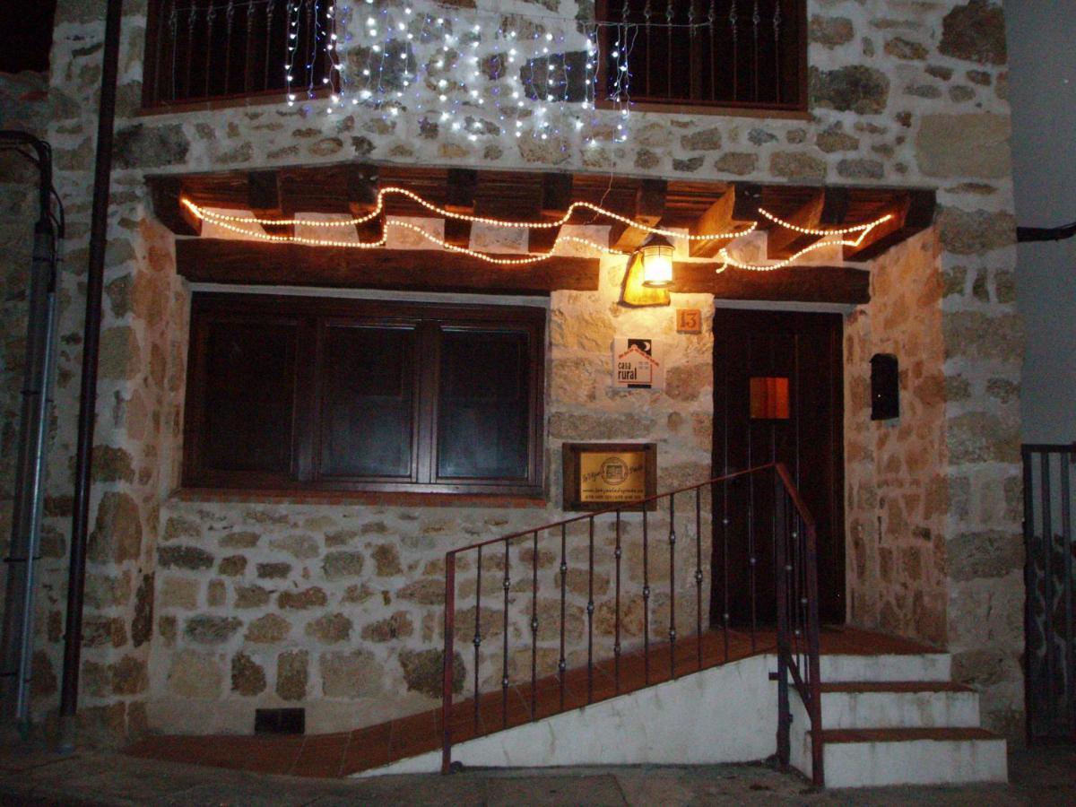 Villa La Hijuela à Navafría Extérieur photo